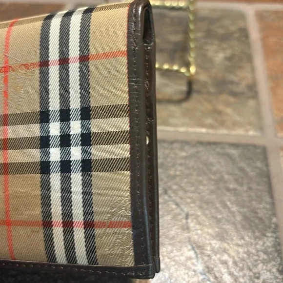 Burberry Bifold Kisslock Compact Wallet - EUC - Picture 3 of 14